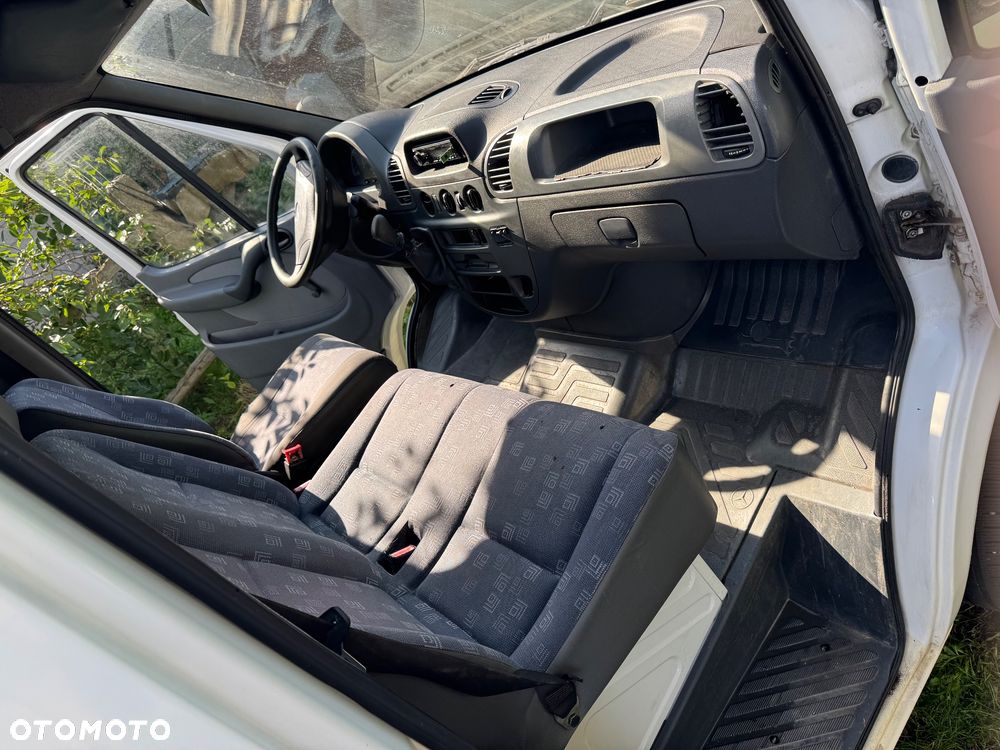 Mercedes-Benz Sprinter - 6