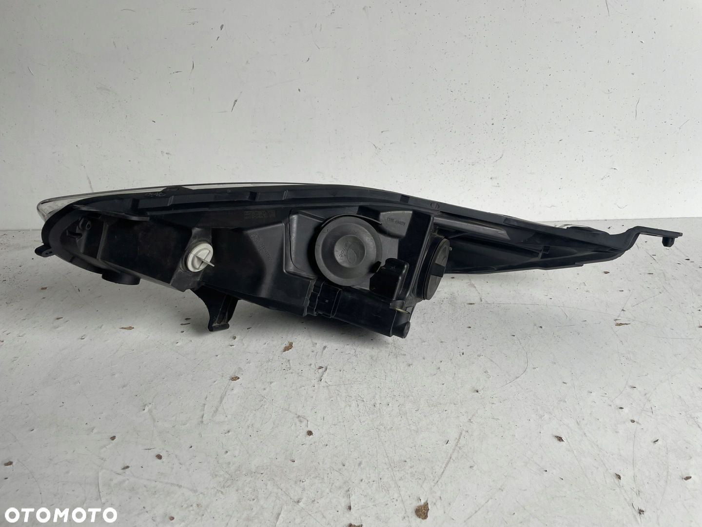 Ford Fiesta MK7 lift lampa prawa przód C1BB-13W029-A - 3