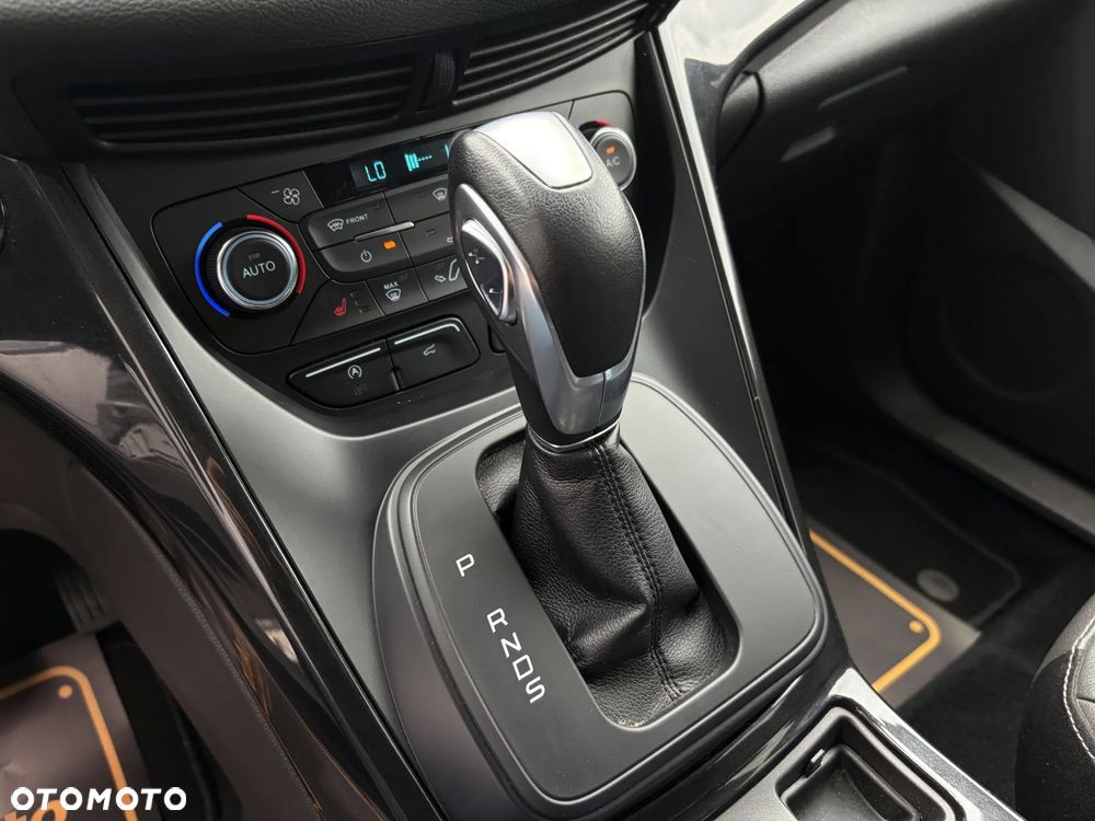Ford Kuga 2.0 TDCi 2x4 Titanium - 31