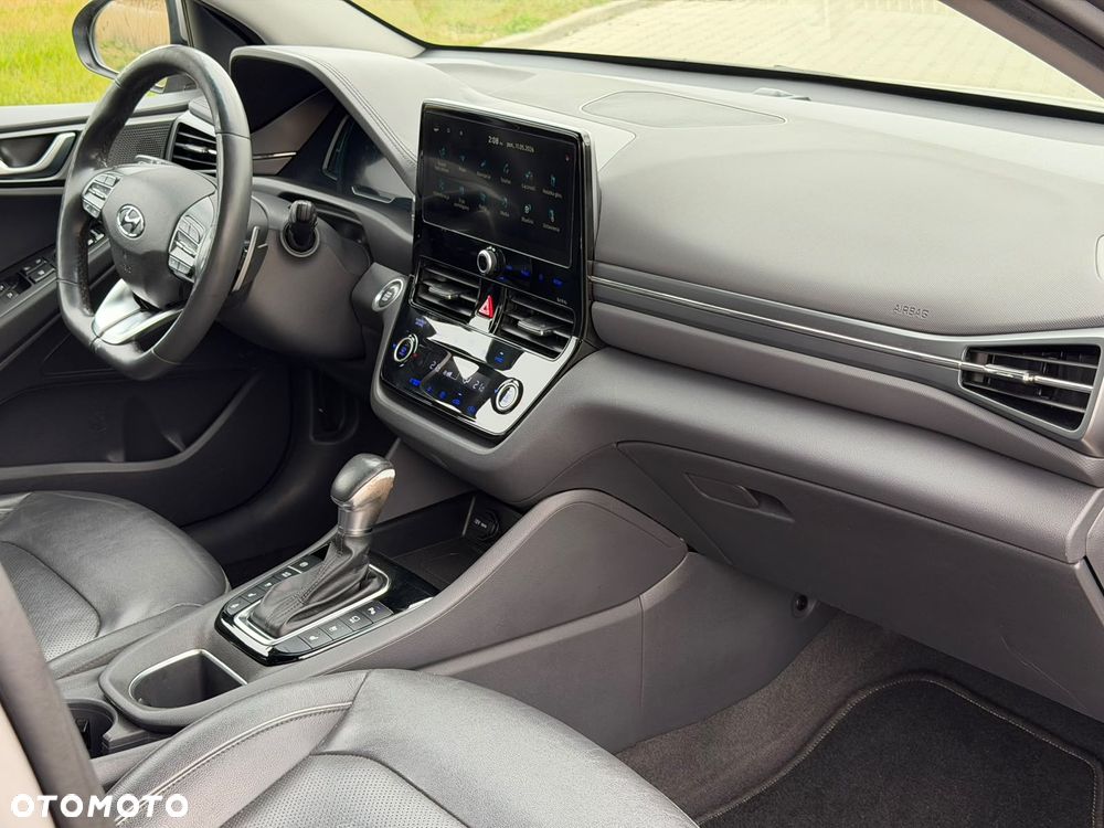 Hyundai IONIQ Hybrid Premium - 10