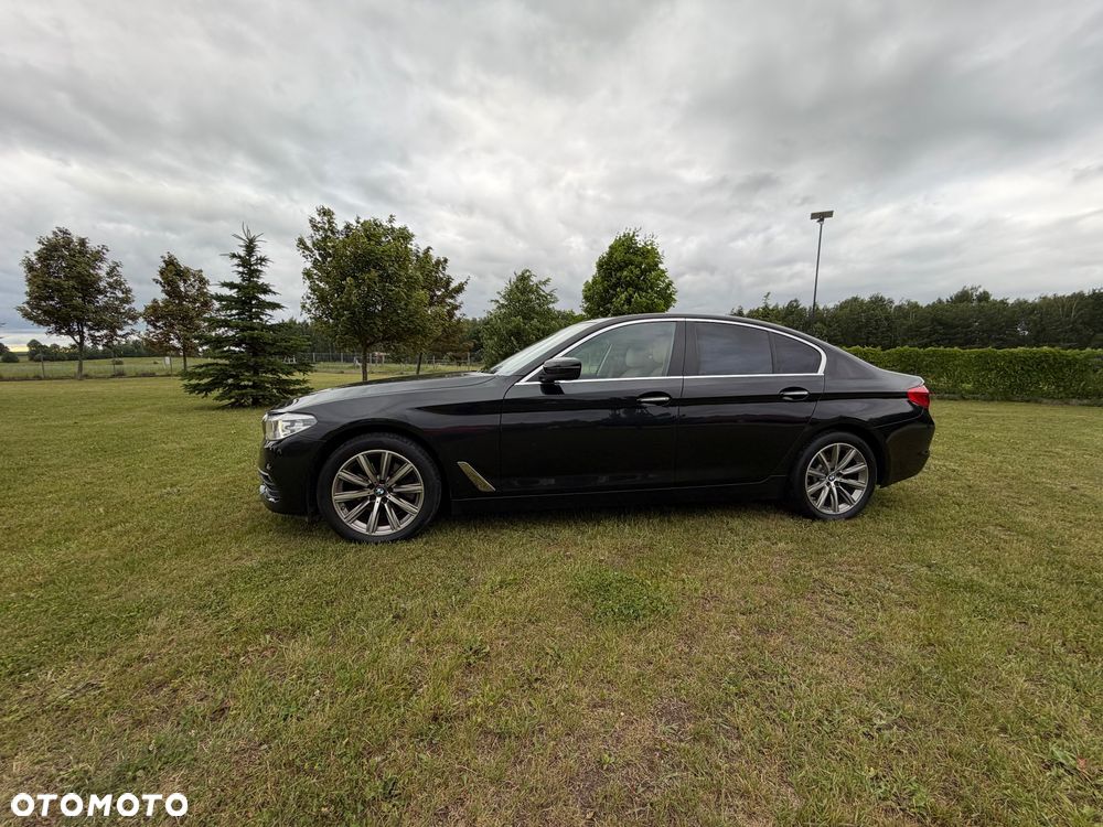 BMW Seria 5 520d xDrive - 4