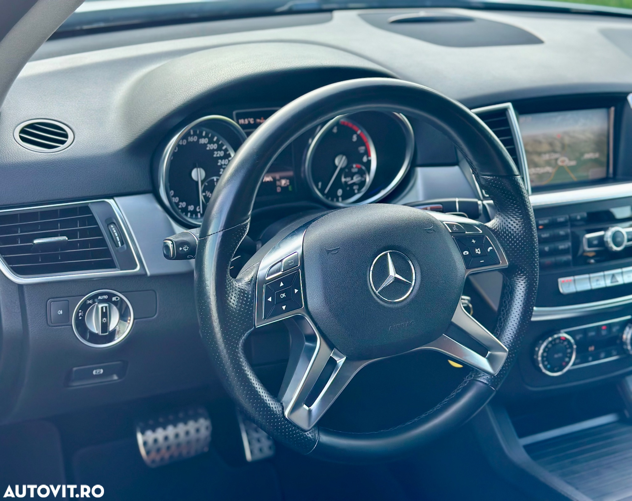 Mercedes-Benz ML 250 BlueTec 4MATIC Aut - 18