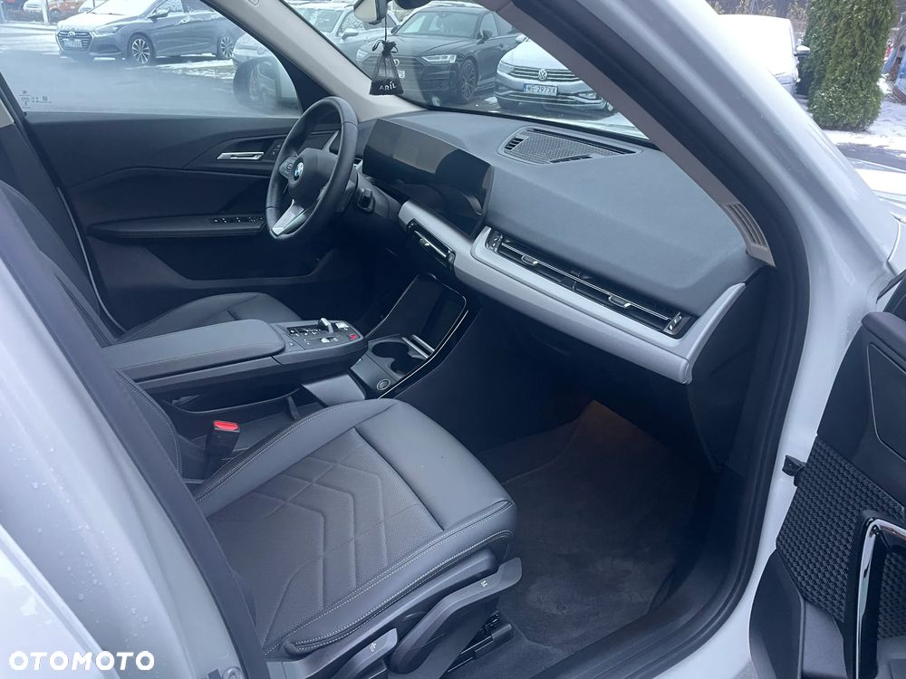 BMW X1 sDrive18i - 9