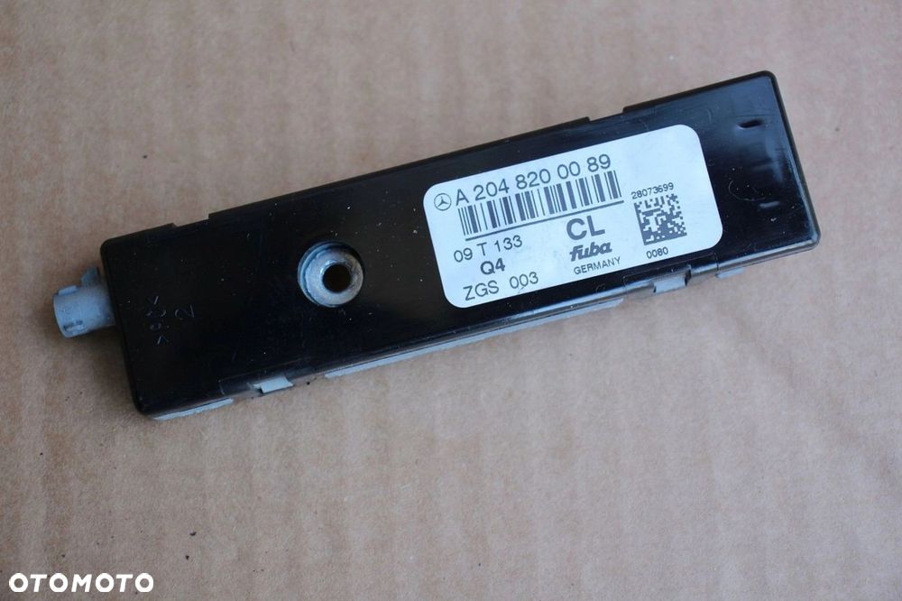 Wzmacniacz anteny antena Mercedes W204 c-klasa 2048200089 - 1