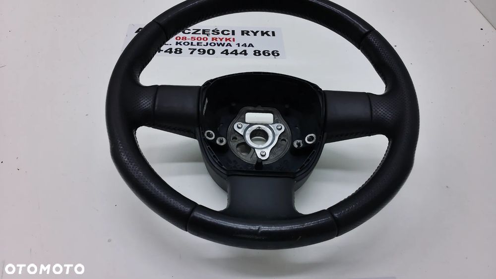 Audi A3 8P Kierownica 8P0124A - 2