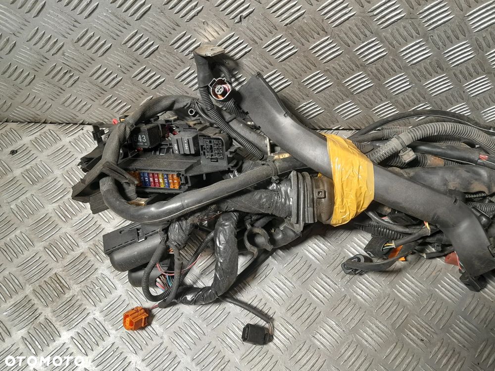 AUDI A5 A4 B8 WIĄZKA SILNIKA 3.0 TDI 8K2971072D - 2