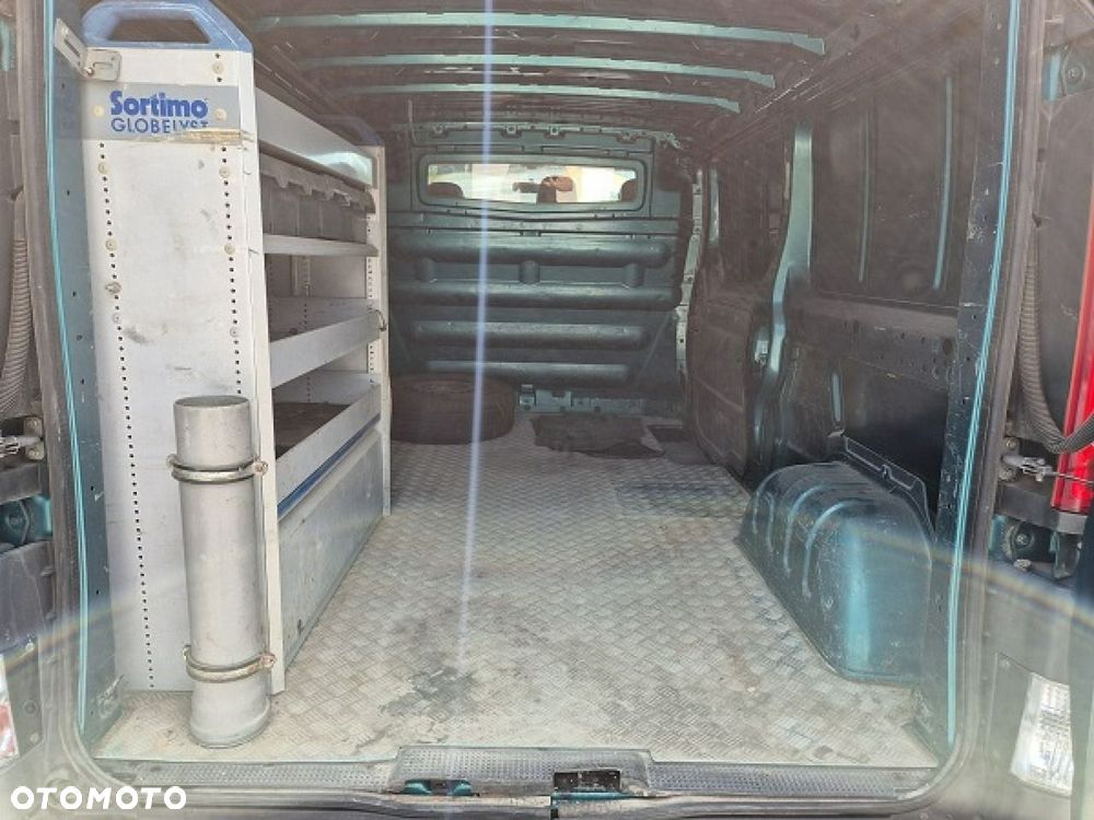 Renault Trafic - 12