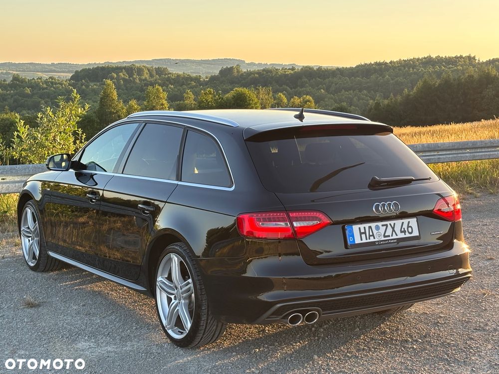Audi A4 Avant 2.0 TDI quattro sport - 12