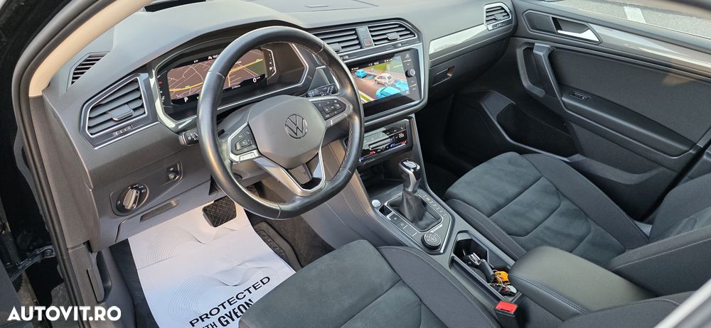 Volkswagen Tiguan 2.0 TDI SCR 4MOTION DSG R-Line - 26