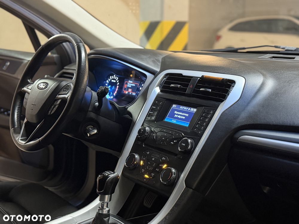 Ford Mondeo 1.5 EcoBoost Edition - 12