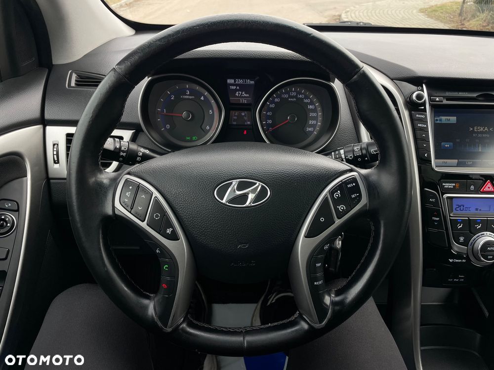 Hyundai i30 1.6 CRDi Premium - 8