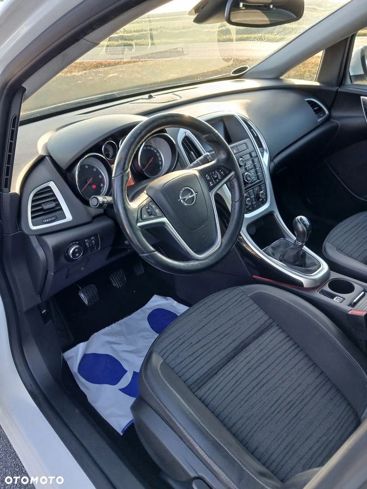Opel Astra - 11