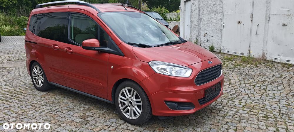 Ford Tourneo Courier 1.0 EcoBoost Titanium - 1