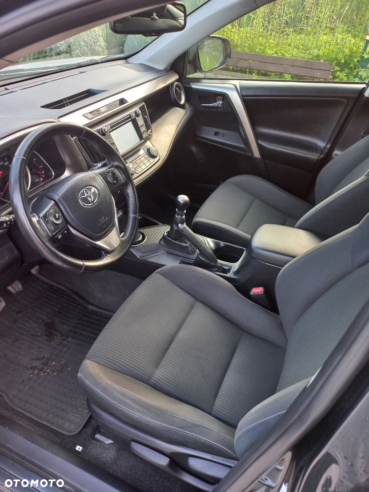 Toyota RAV4 2.0 D-4D Active - 8