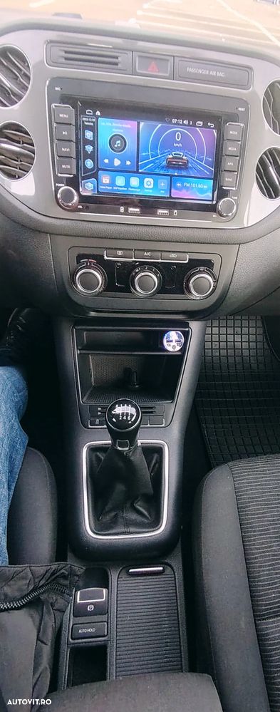 Volkswagen Tiguan 2.0 TDI DPF BlueMotion Technology CityScape - 12