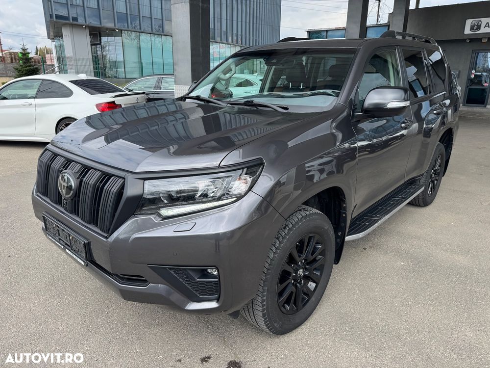 Toyota Land Cruiser - 1