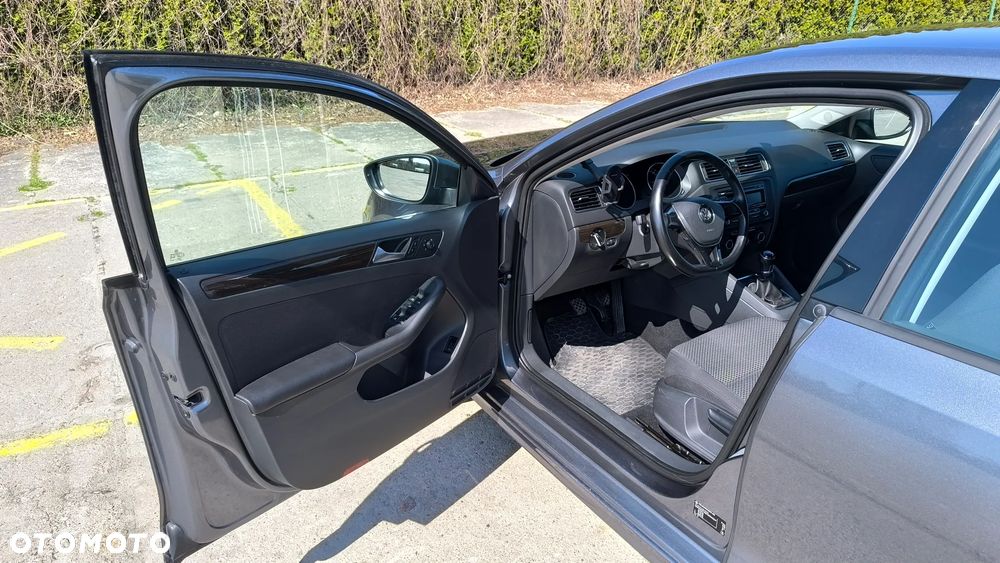 Volkswagen Jetta 2.0 TDI DPF BMT Comfortline - 10