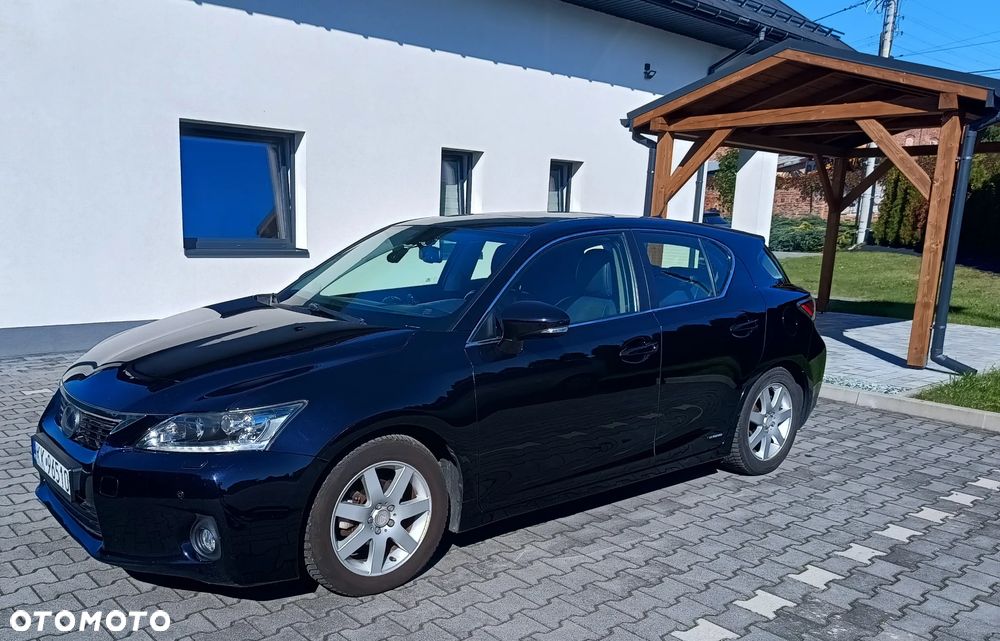 Lexus CT - 11