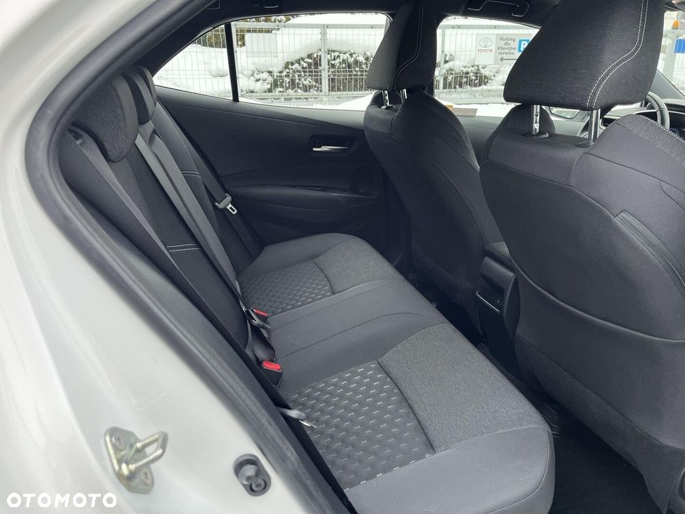 Toyota Corolla - 10
