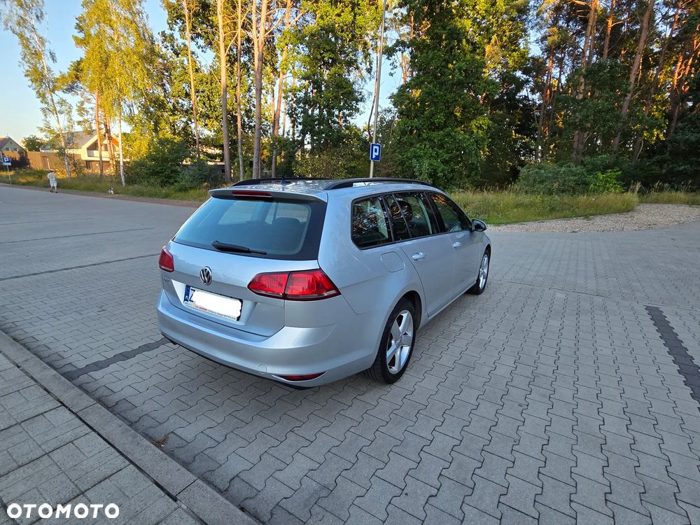 Volkswagen Golf 1.6 TDI BlueMotion Comfortline - 22