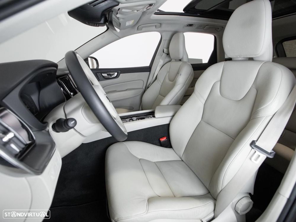 Volvo XC 60 2.0 T8 PHEV Momentum Plus AWD - 9