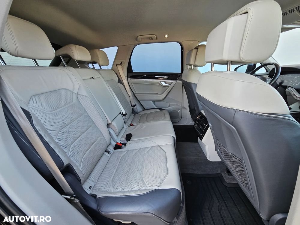 Volkswagen Touareg V6 TDI Elegance - 21