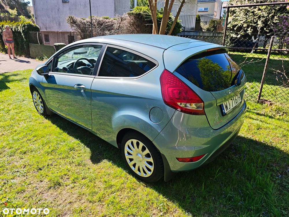 Ford Fiesta 1.25 Champions Edition - 4