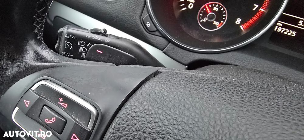 Volkswagen Golf 1.4 TSI BlueMotion Technology DSG Highline - 21