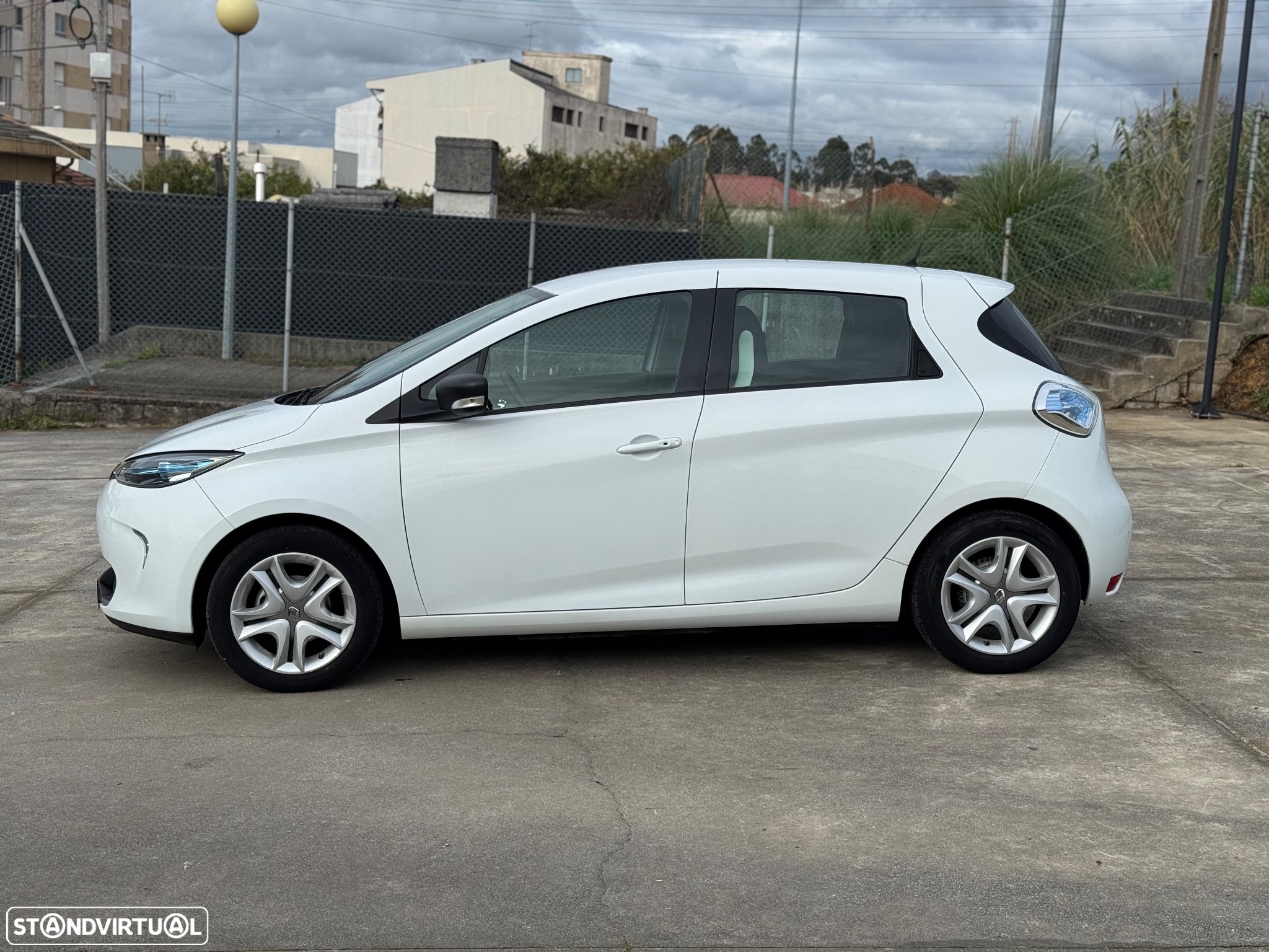 Renault Zoe (c/ Bateria) 41 kwh Life - 6