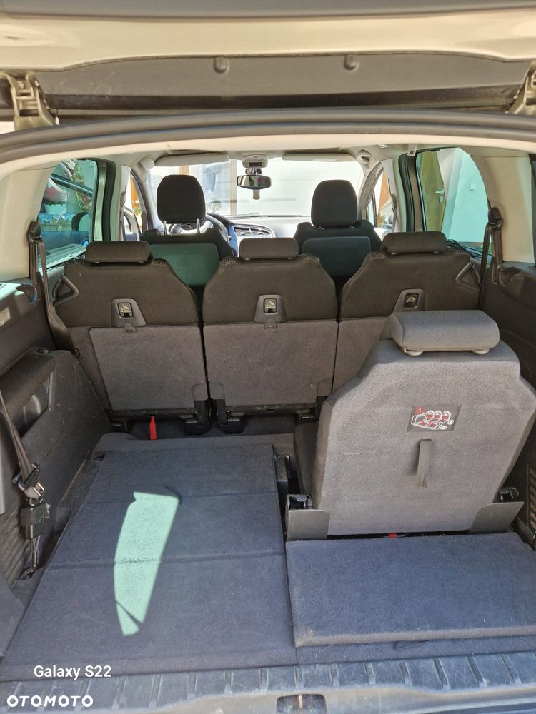 Peugeot 5008 - 4