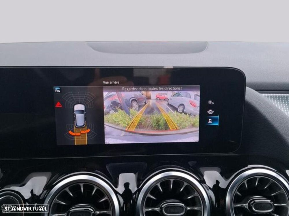 Mercedes-Benz EQA - 7