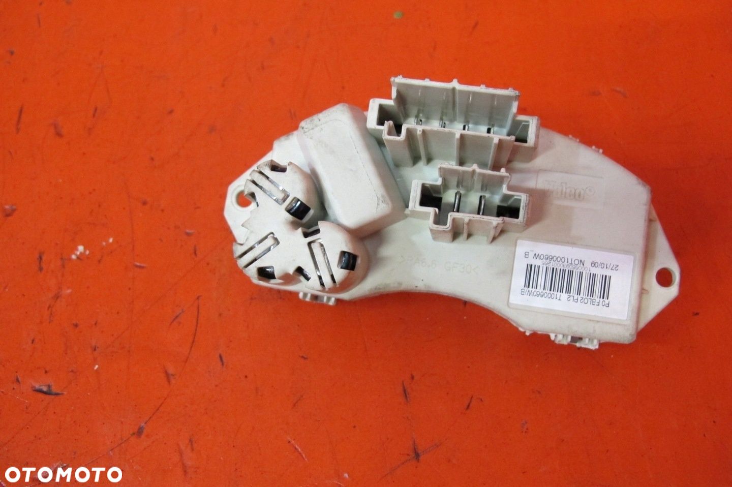 BMW 3 E90 LCI E91 REZYSTOR OPORNIK OPORNICA DMUCHAWY NAWIEWU T1000660W/B - 1