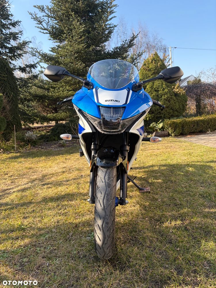 Suzuki GSX-R - 8