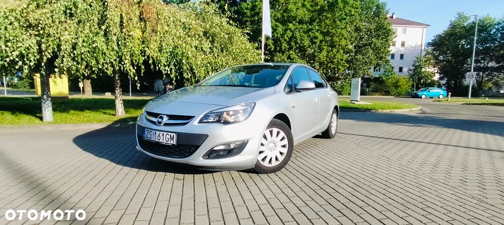 Opel Astra IV 1.6 Cosmo - 20