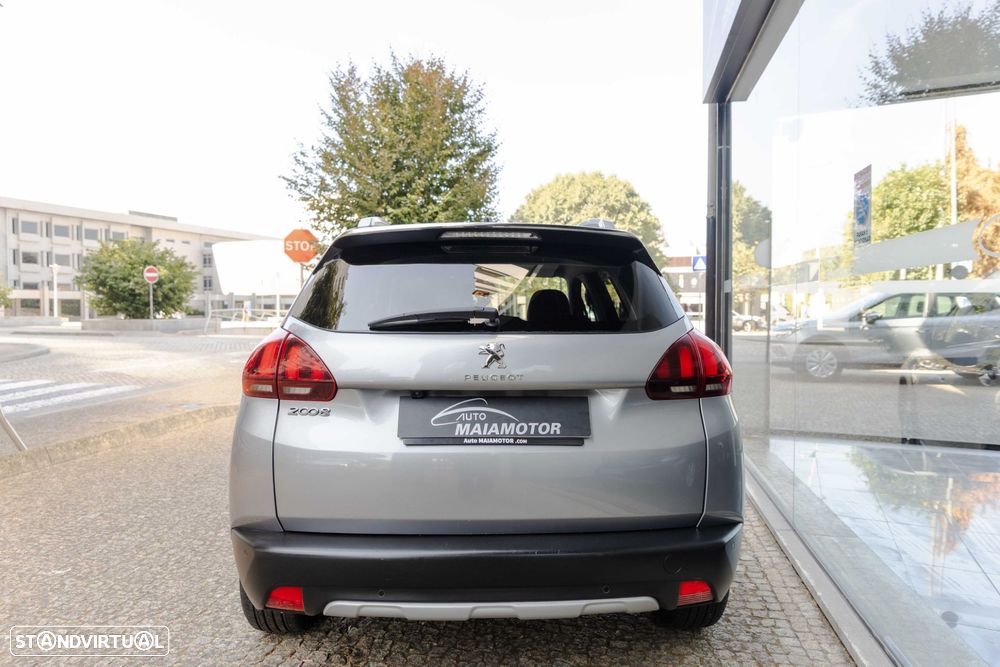 Peugeot 2008 1.2 PureTech Allure EAT6 - 19