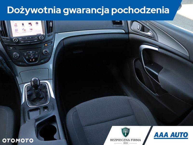 Opel Insignia - 10