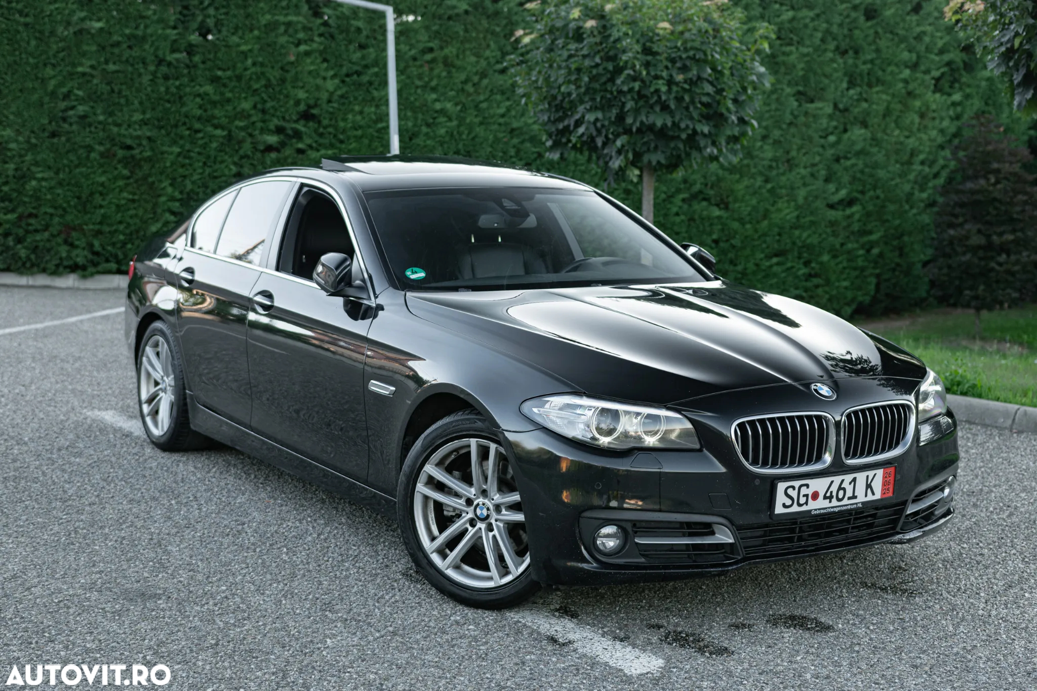 BMW Seria 5 520d xDrive - 2