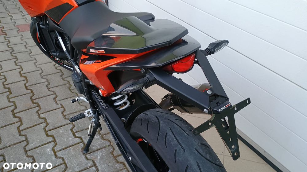 KTM Duke - 19