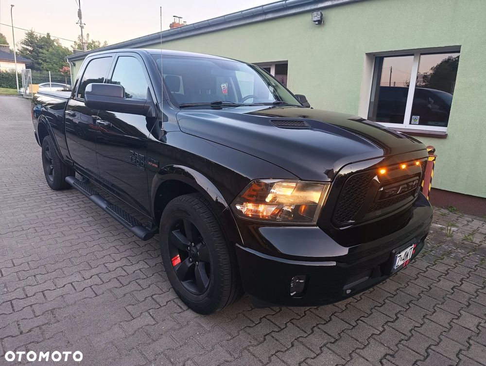 Dodge RAM - 1