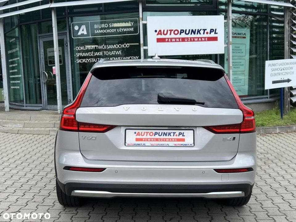 Volvo V60 Cross Country - 6