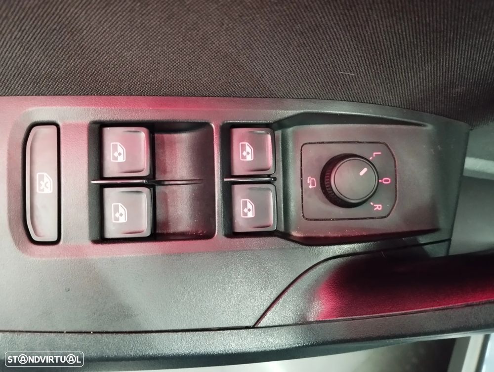 SEAT Arona 1.0 TSI FR - 19