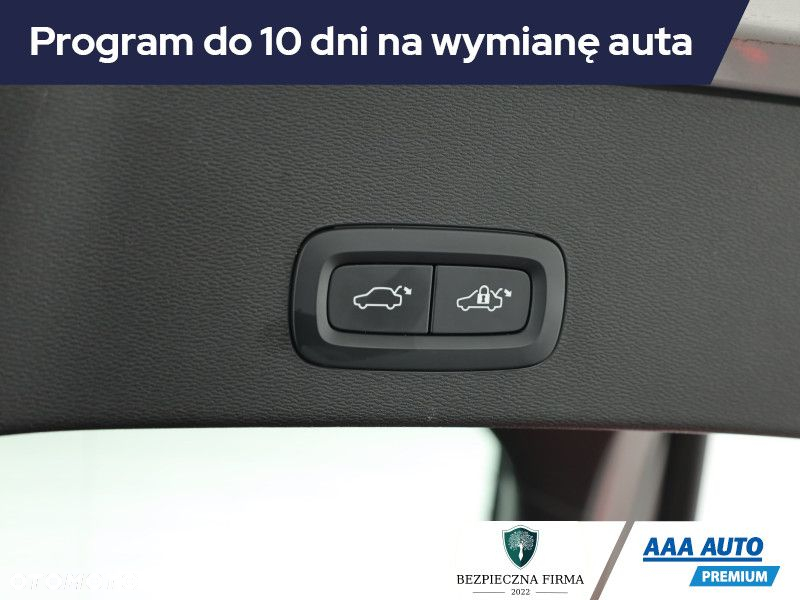 Volvo C40 - 9