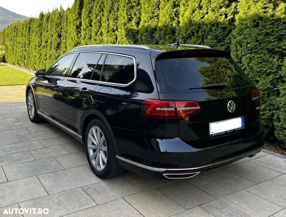 Volkswagen Passat 2.0 TDI DSG 4Motion Highline - 3
