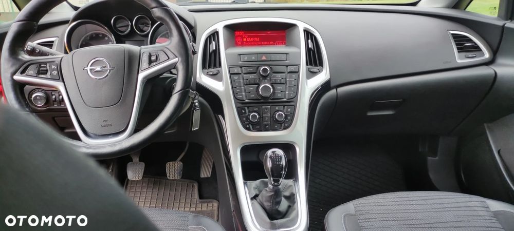 Opel Astra 1.4 T Enjoy - 6
