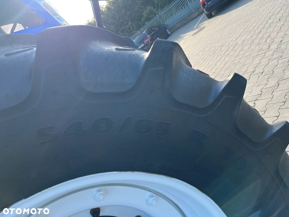New Holland T 7060 Power Command - 17