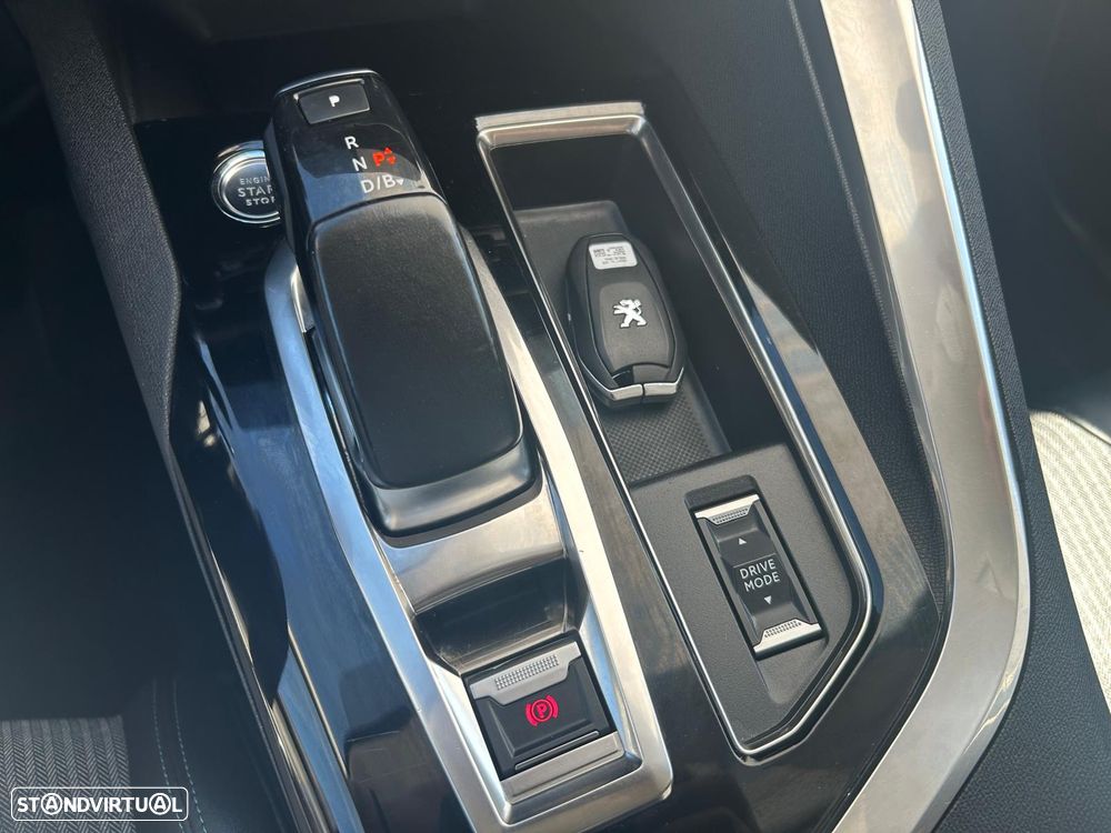 Peugeot 3008 1.6 Hybrid Allure e-EAT8 - 20