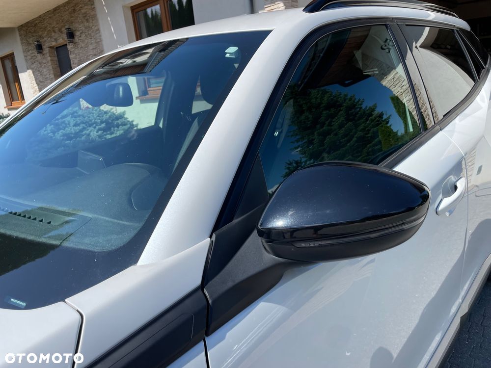 Peugeot 2008 BlueHDi 130 Allure S&S EAT8 - 15