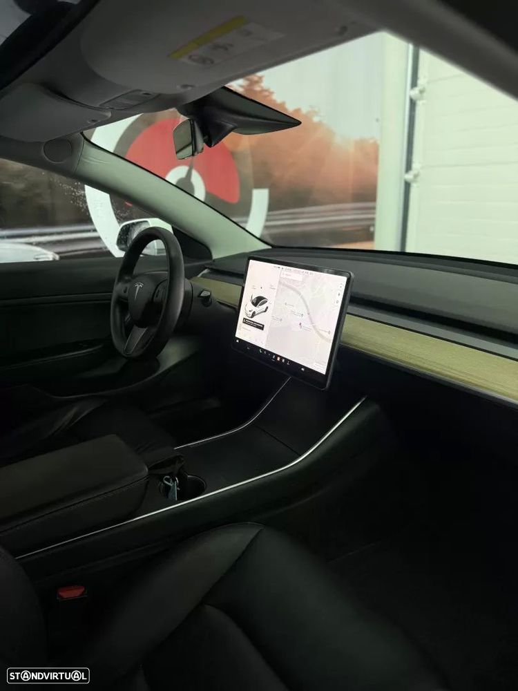 Tesla Model 3 Long Range Tração Traseira - 7