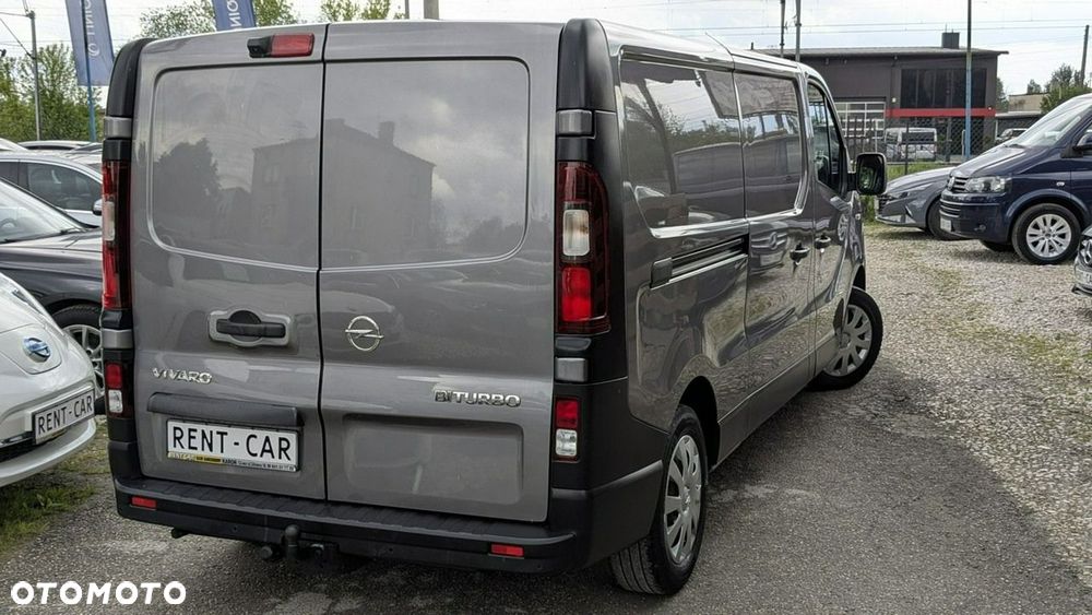Opel Vivaro - 11