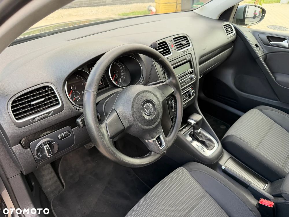 Volkswagen Golf 2.0 TDI DPF DSG Highline - 31